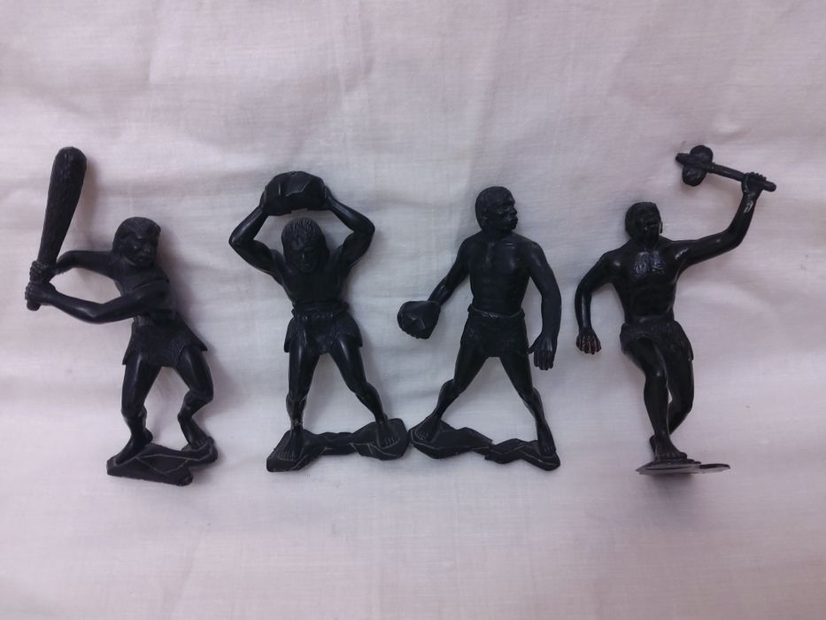 Неандэртальцы ,первобытние люди