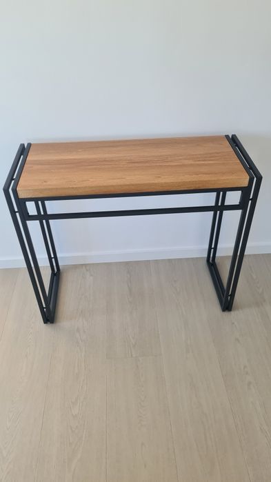 Stylowa konsola do salonu Bolivar