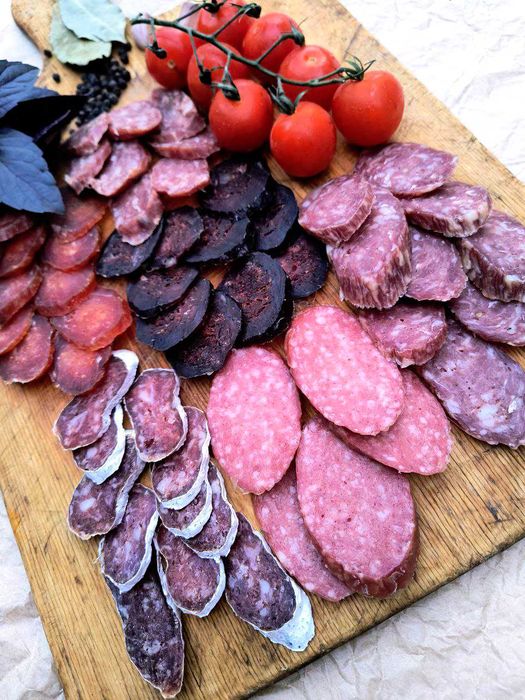 Дегустаційний набір з 6-ти сиров'ялених крафтових ковбас