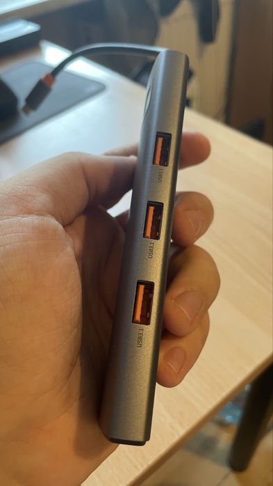 Baseus Hub USB-C, 3x USB, RJ-45 ethernet Starjoy 8-port