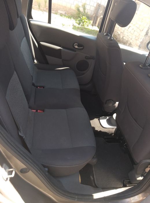 Samochód osobowy Renault modus 1,5 diesel 2011