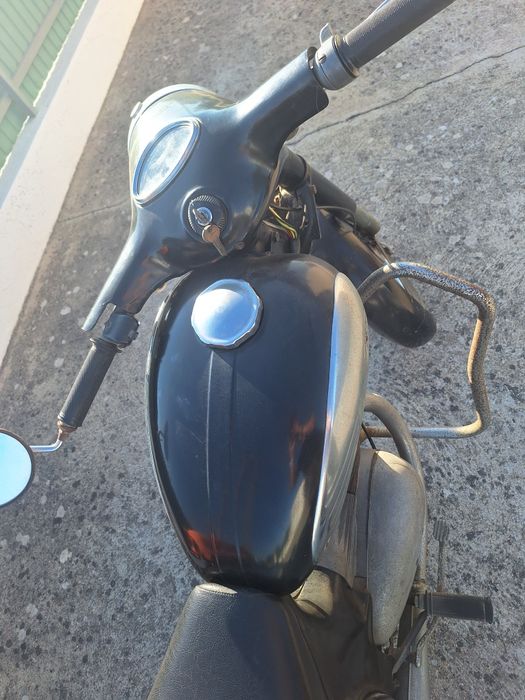 Mota Jawa 250 de 1974