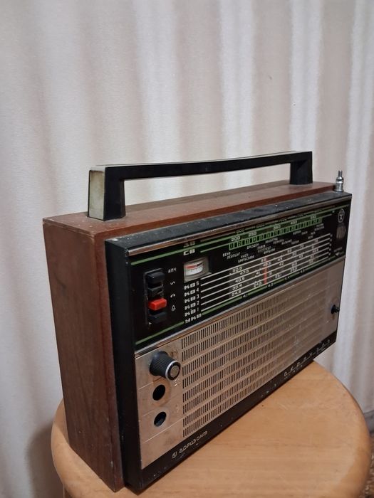 Р а  д  и  о  л л а