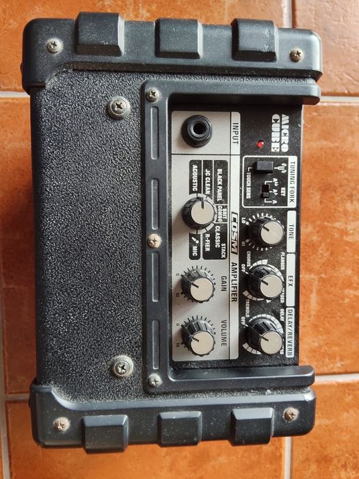 Amplificador Roland Micro Cube