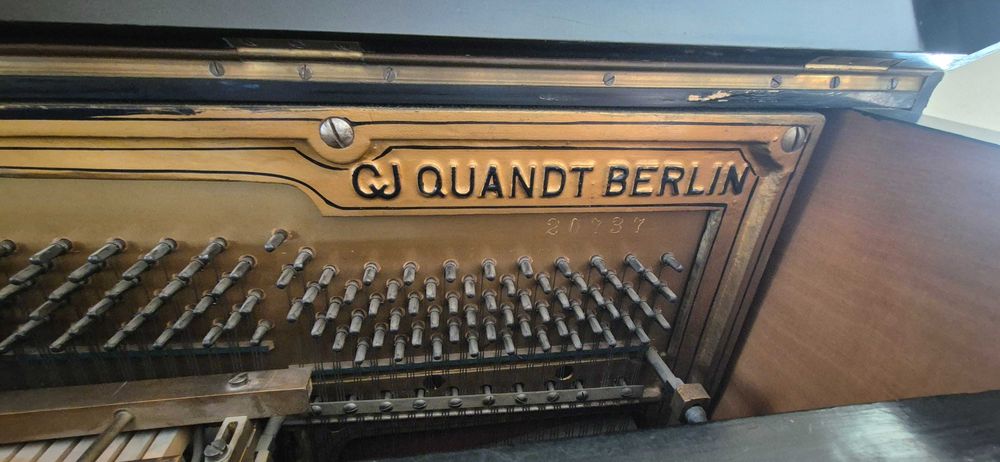 Pianino C.J. Quandt.  Berlin