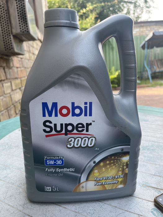 Продам масло Mobil Super 3000 5л