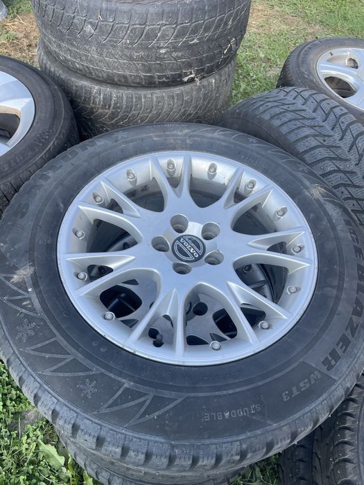 Колеса R17 Volvo XC90 з зимовою резиною 235/65