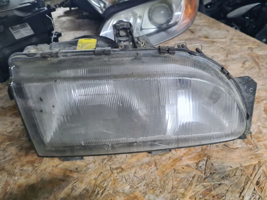 reflektor lampa prawa przód 92gg-13n010-aa ford scorpio