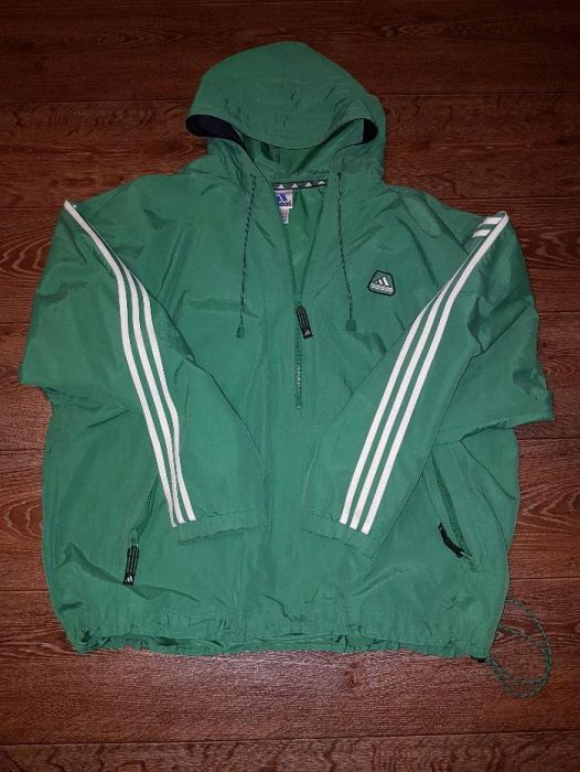 Bluza Adidas rozpinana.