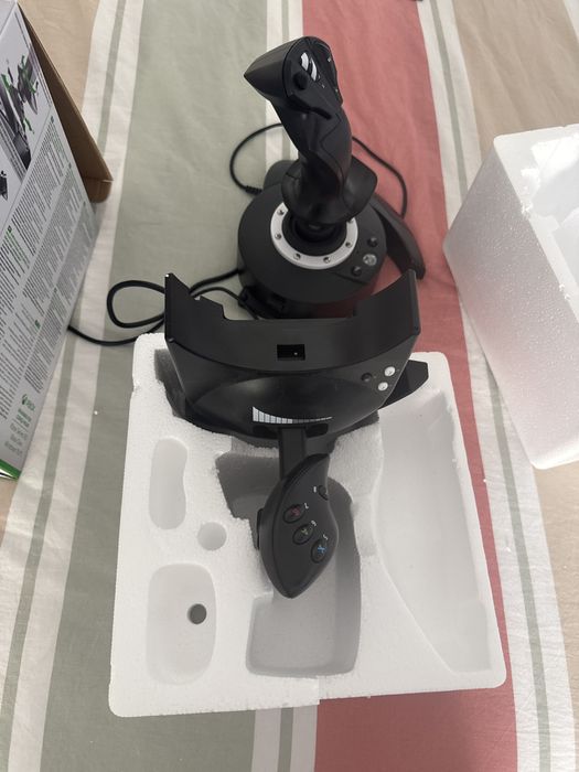 Thrustmaster T.Flight Hotas One – Xbox e PC | Como Novo