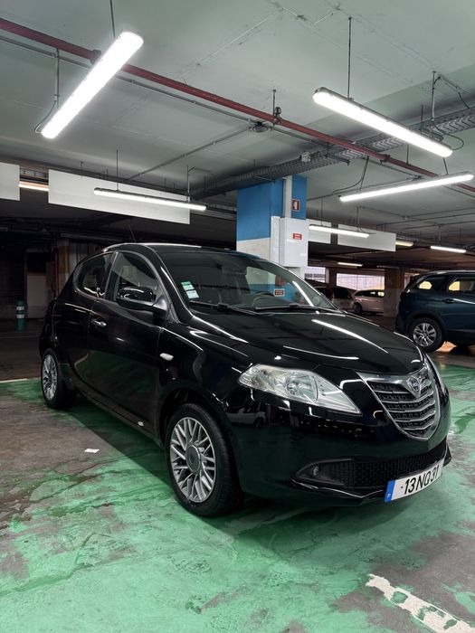 Lancia ypsilon 1.2 gasolina de 2014 com 130.000km nacional finaciament