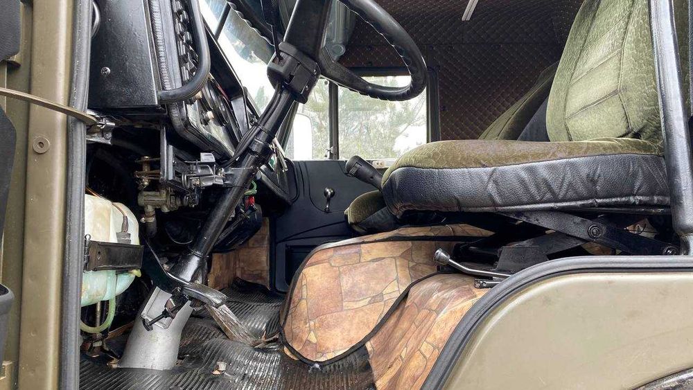 КАМАЗ 4310, лісовоз із маніпулятором