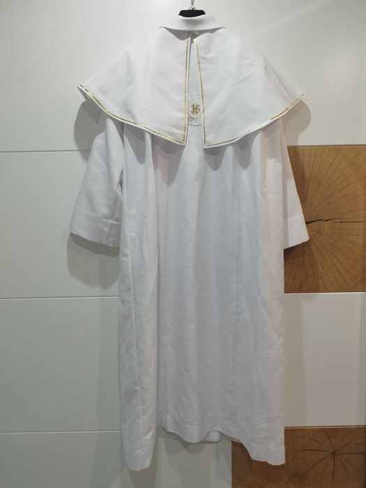 Sprzedam albę komunijną 152/158