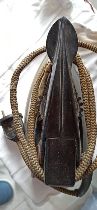 Ferro de engomar antigo64750870746242123