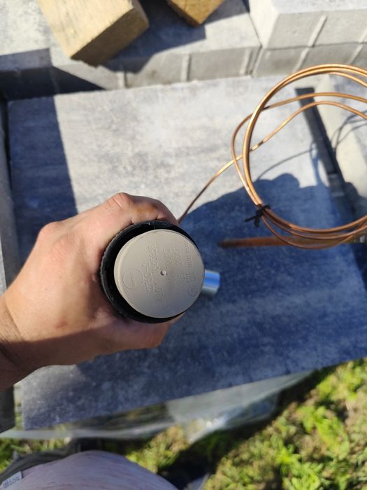 Regulator temperatury