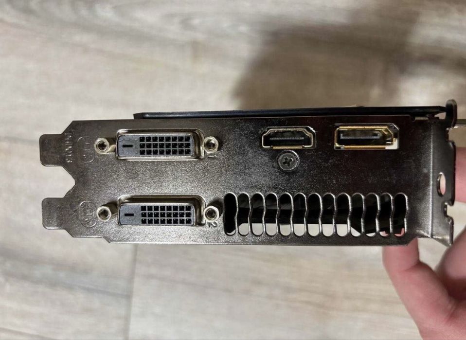 Продам виодекарту gigabyte 1060 3gb