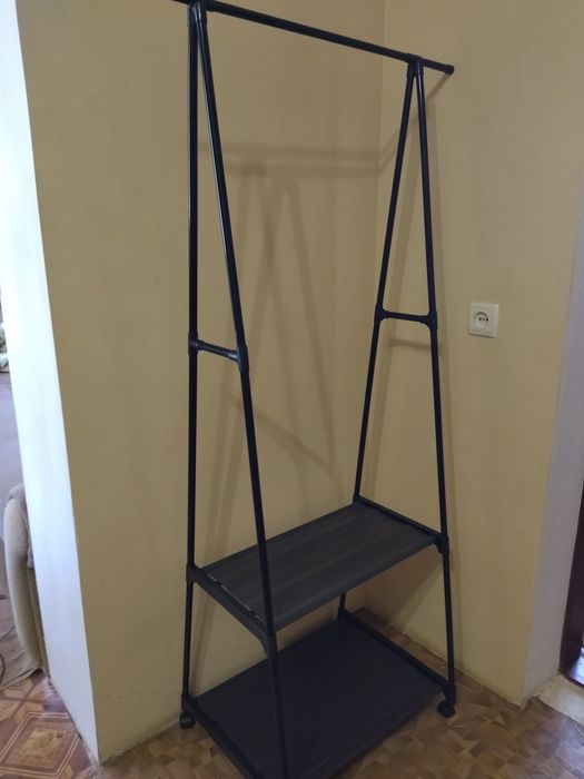 Продам нову стійку вішалку