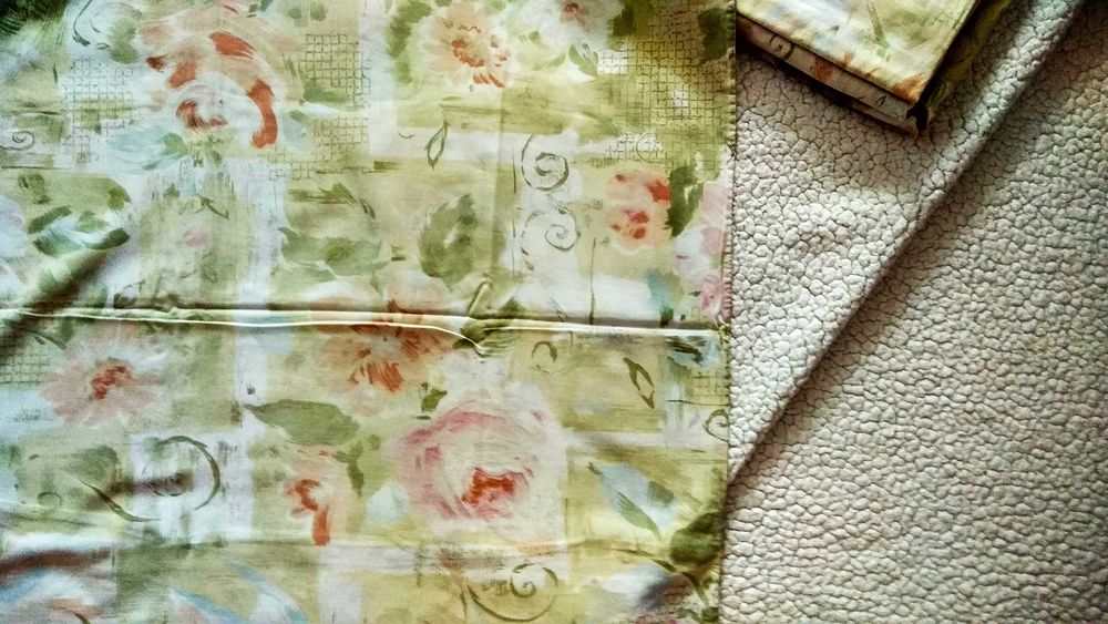 постельное простынь  наволочка пододеяльник