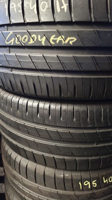 Pneus  195/40/17 Goodyear