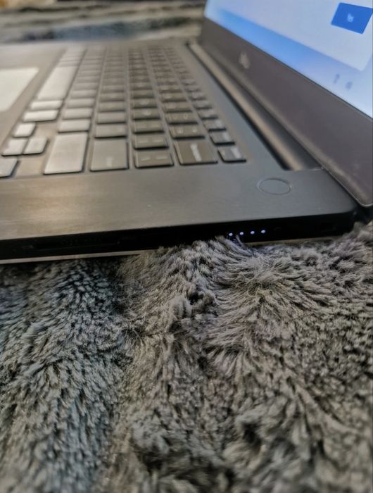 Ноутбук Dell XPS 15 9570