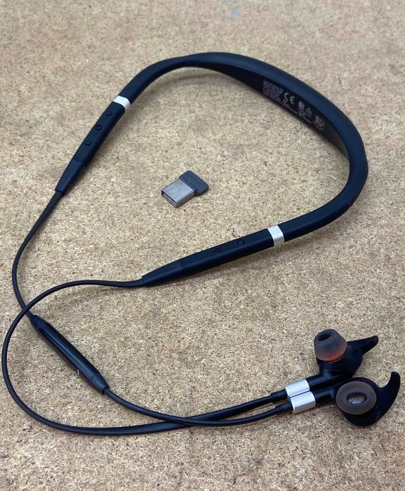 Бездротова професійна гарнітура Jabra Evolve 75e з шумозаглушенням ANC