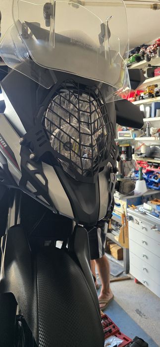 Protetor de farol vstrom 650