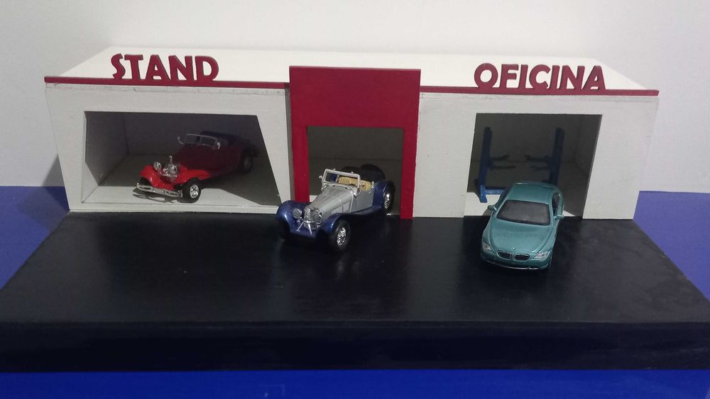 Diorama em madeira