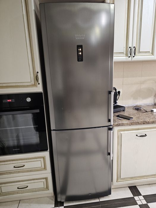 Холодильник - Ariston