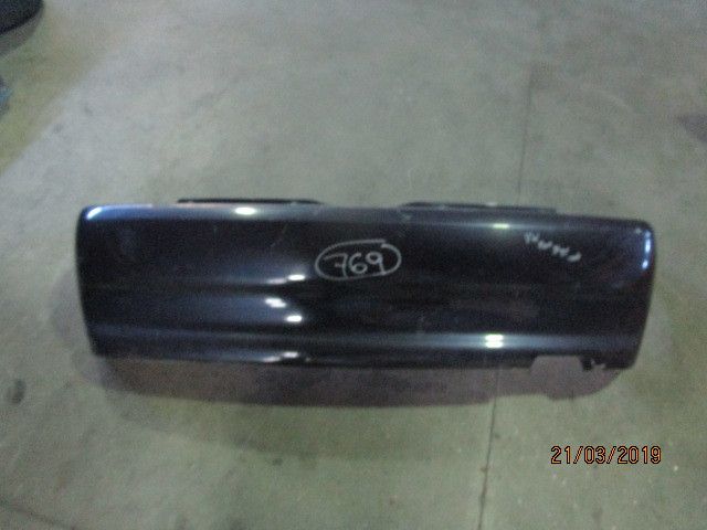 Pára-choques trás VOLKSWAGEN Polo (6N)