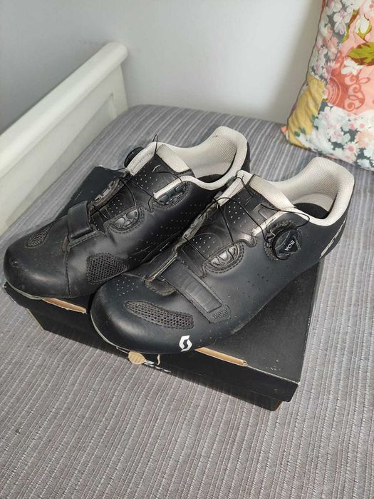 Sapatos de ciclismo de estrada - Tamanho 43