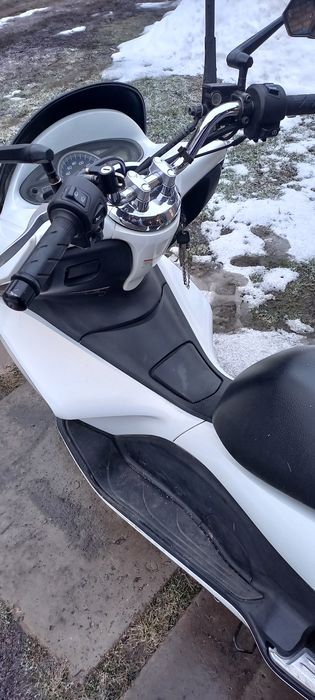 Продам Honda PCX 125