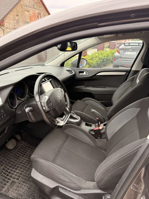 Citroen c4 2016.