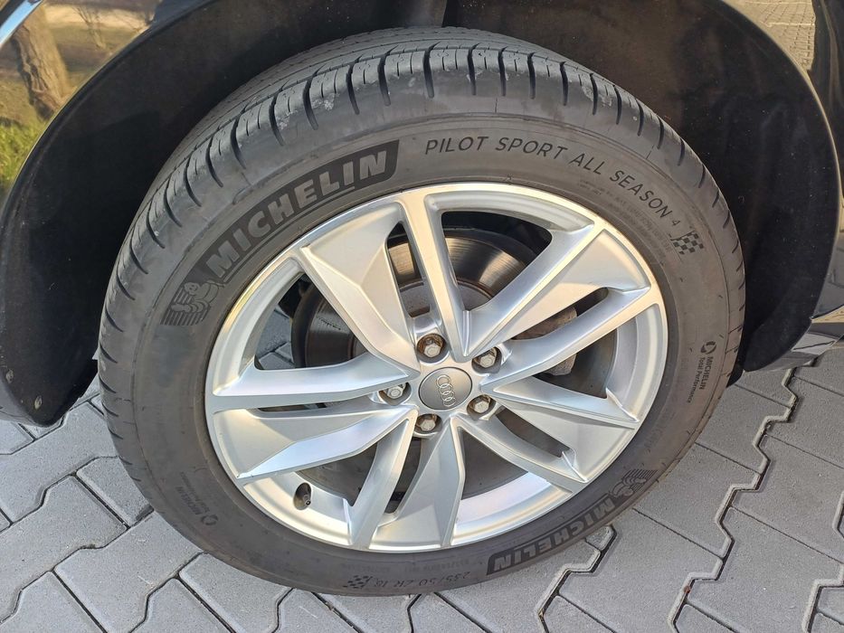 Автомобіль Audi Q3 2017