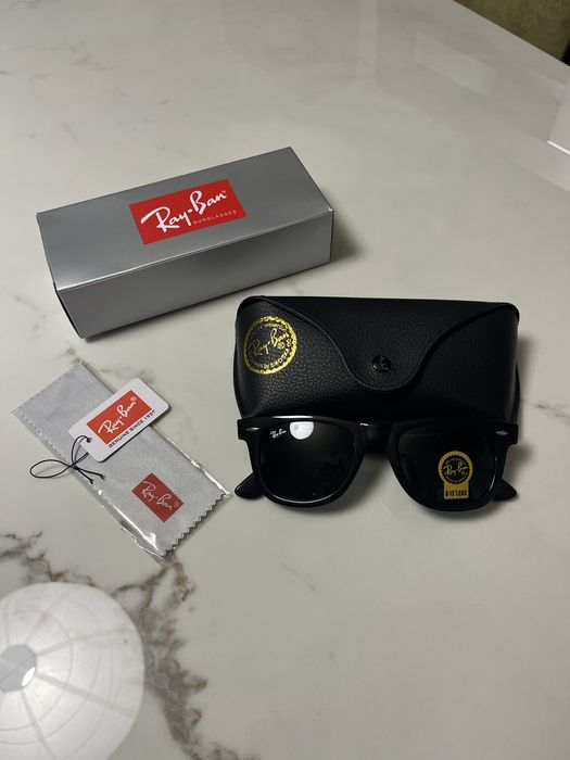 Oculos Ray-Ban Wayfarer pretos
