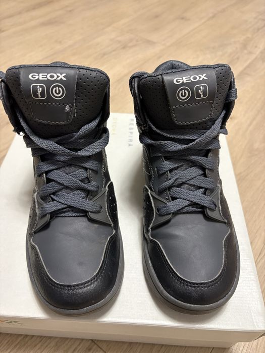 Buty Geox J XLED rozm. 32