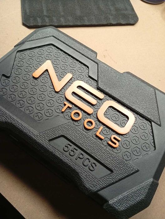 Klucze nasadowe 1/4" NEO TOOLS 55 elementów walizka