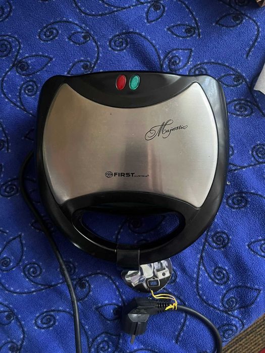 Сендвіч-тостер, вафельниця та гриль. FIRST Austria  (3в1)