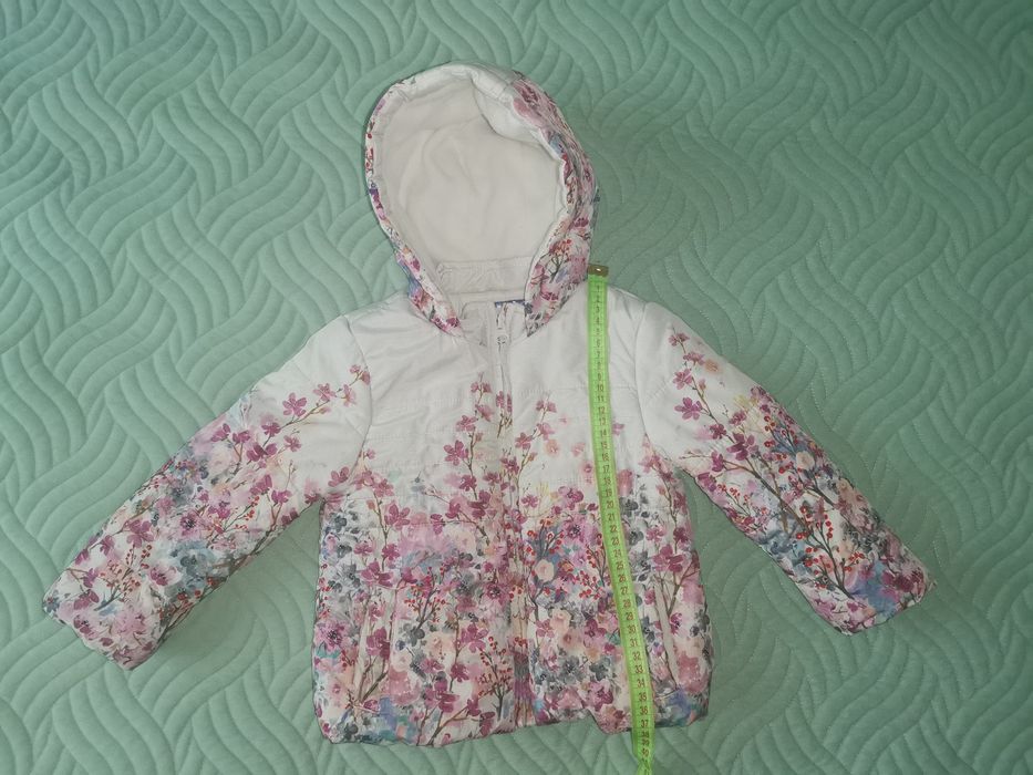 Демісезонна курточка на 2-3 роки