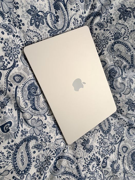 Apple MacBook M4