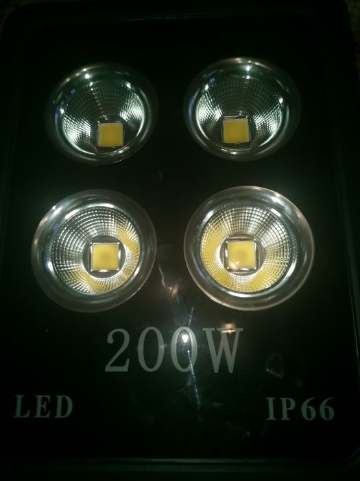 вуличний прожектор Vela Прожектор светодиодный LED 200Вт