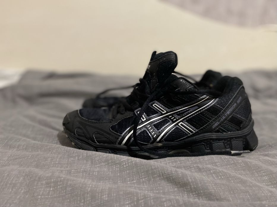 Кросівки Asics 40 (25,5см)