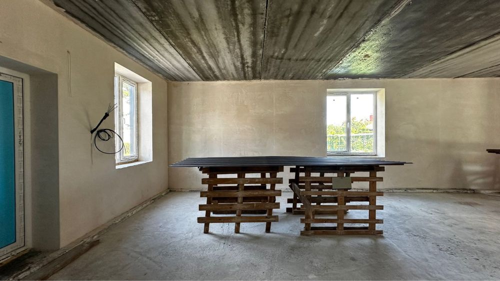 Продам таунхаус з оздобленням поряд з інфраструктурою