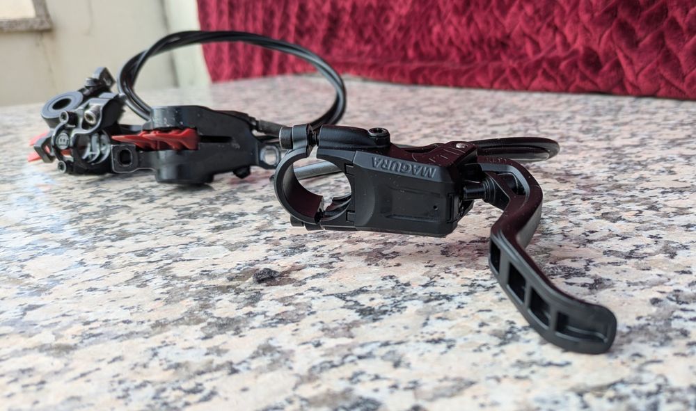 Travões, magura e sram