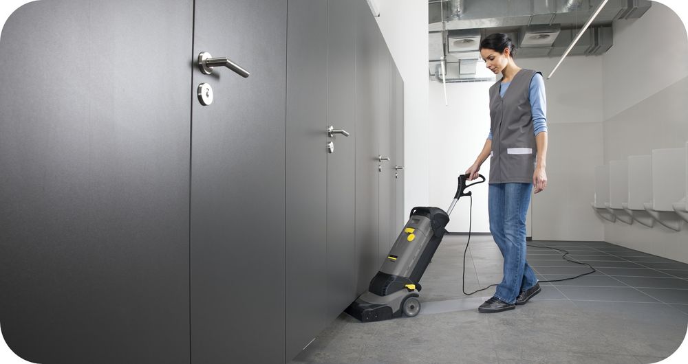 Máquina de lavar pavimentos Karcher