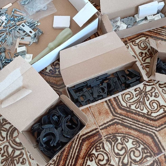 IKEA - Sobras / Peças Diversas / Ferragens- Peças de cozinha