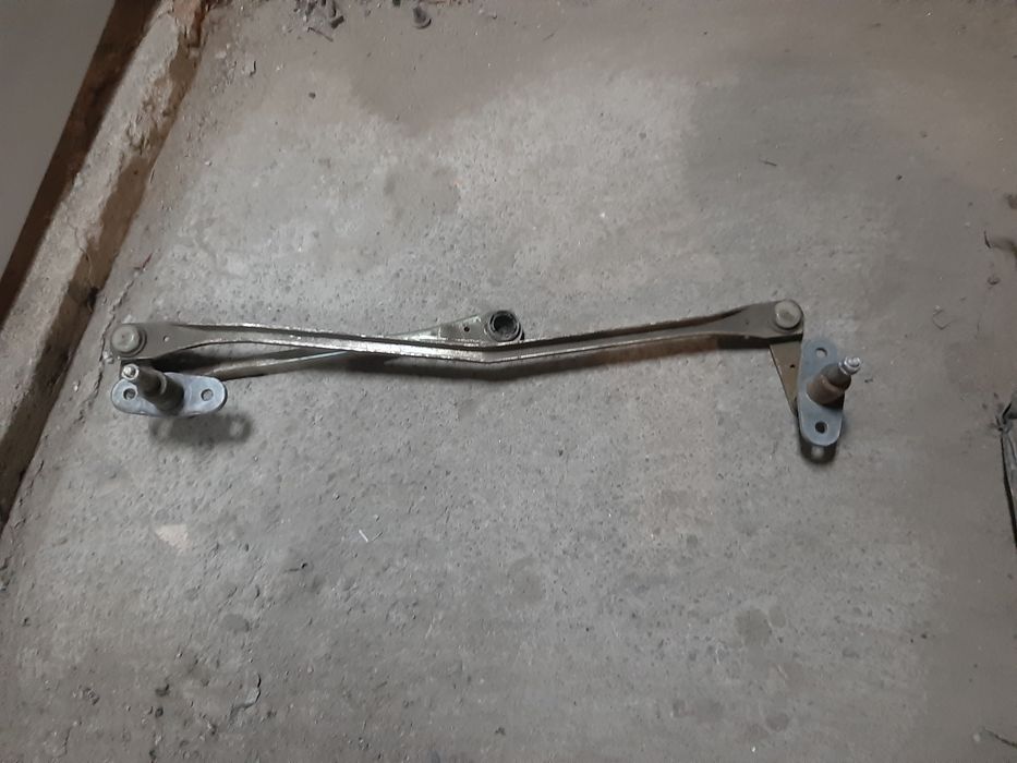 Продам  панель склоочисника Волга + трапеція