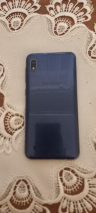 Продам телефон samsung a10