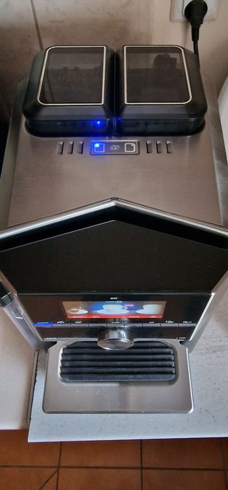 Ekspres do kawy Siemens eq9 s700