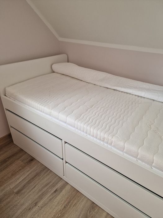 Łóżko Ikea z szufladami , super stan