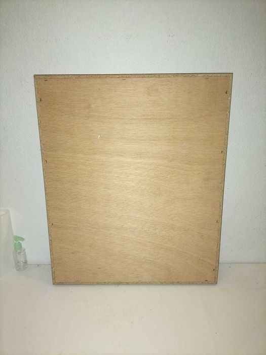 Caixa com porta de video